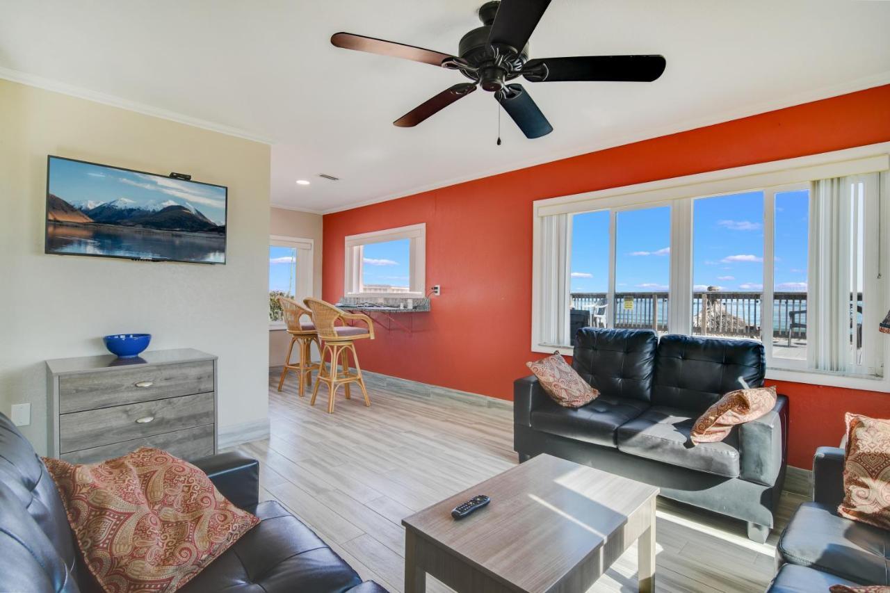 Two-Bedroom Suite Ocean View Non-Smoking