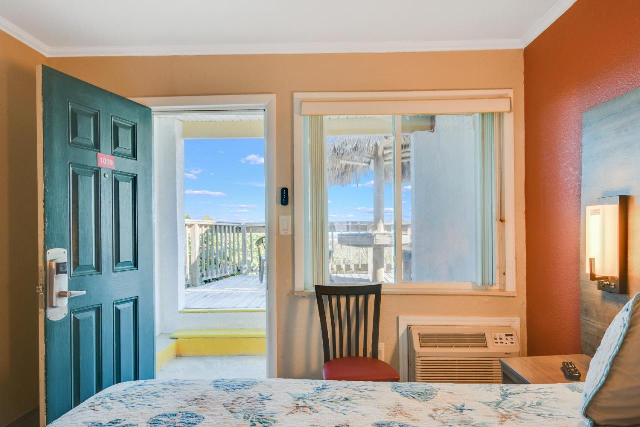 Queen Room Sea View