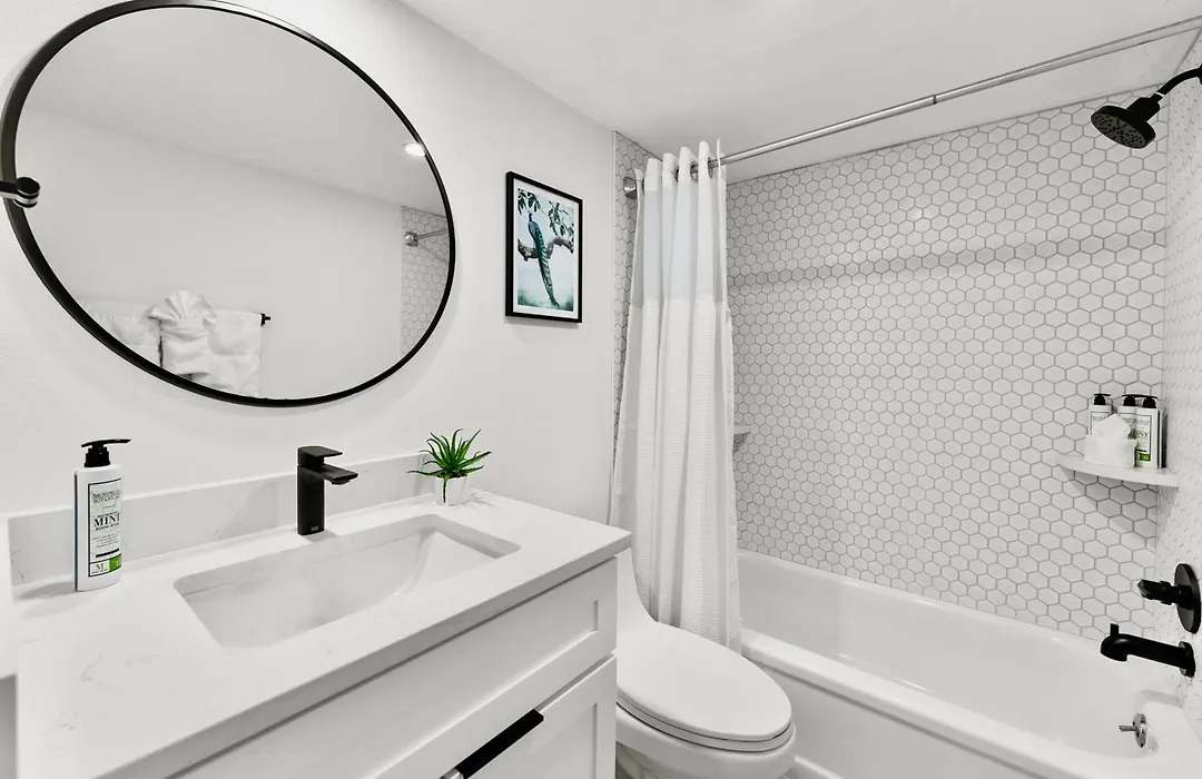 Cocoa Beach Towers - Oceanfront Resort With Heated Pool, Tennis Steps From The Pier-1