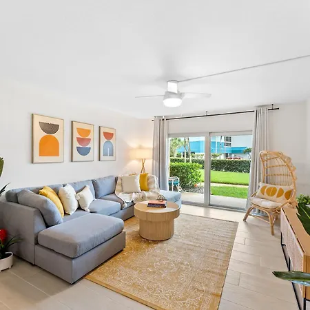 Cocoa Beach Towers - Oceanfront Resort With Heated Pool, Tennis Steps From The Pier-3