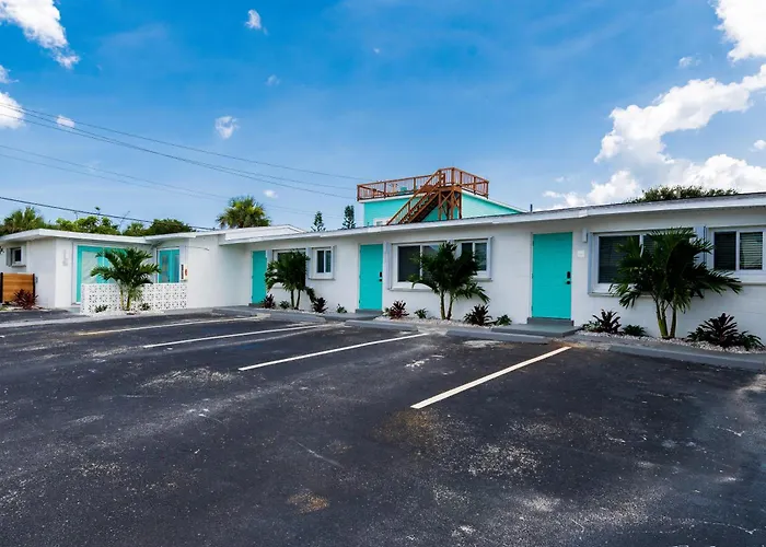 The Juni Aparthotel Cocoa Beach